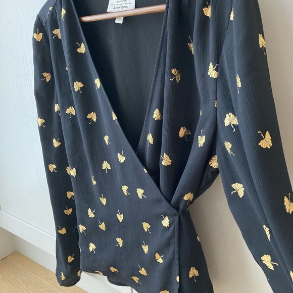 & Other Stories Blouse Womens UK 12 Black Gold Wrap Lined V-Neck Long Sleeve - Picture 2 of 11